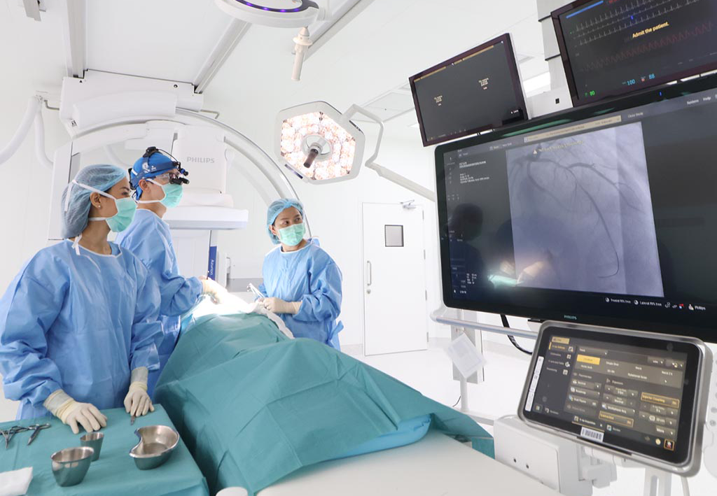 Hybrid Procedures for Aortic Aneurysm