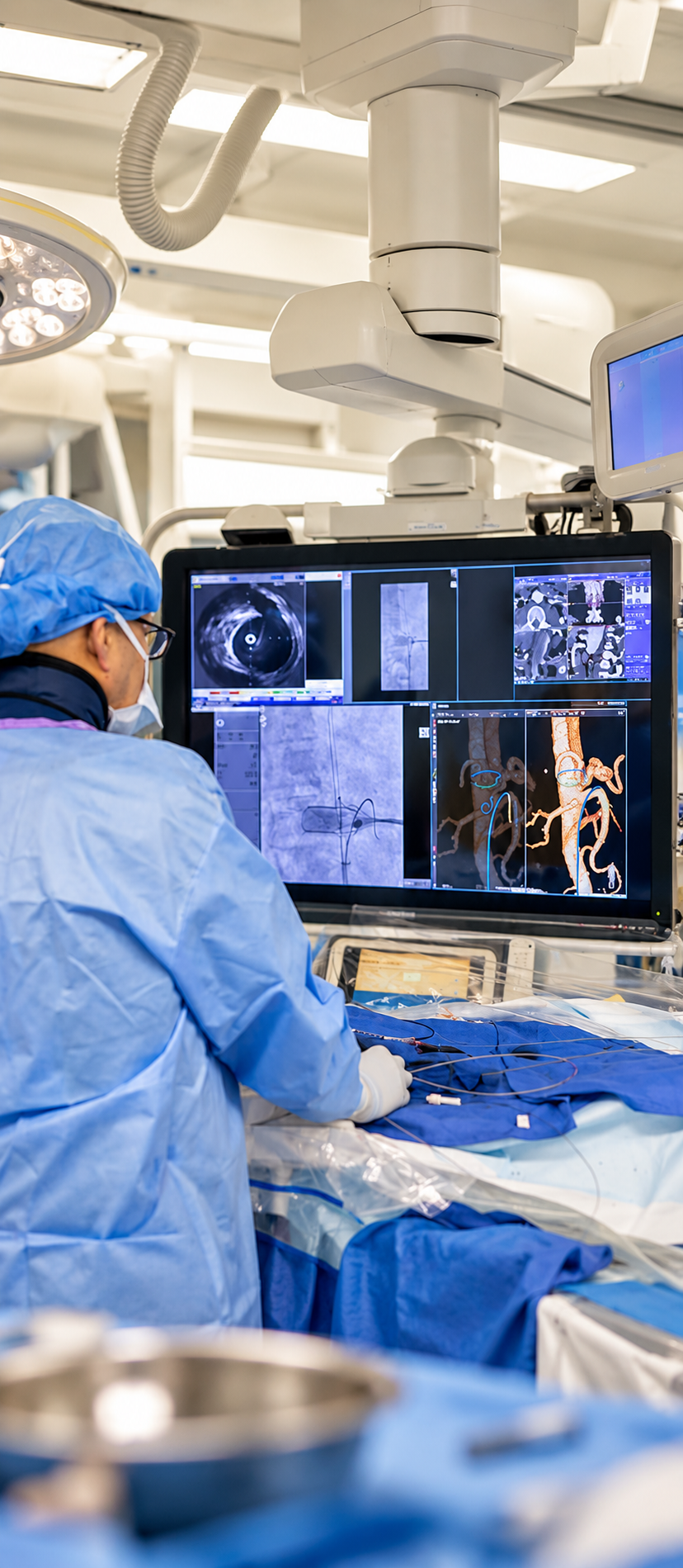 Aortic aneurysm diagnosis and vascular imaging